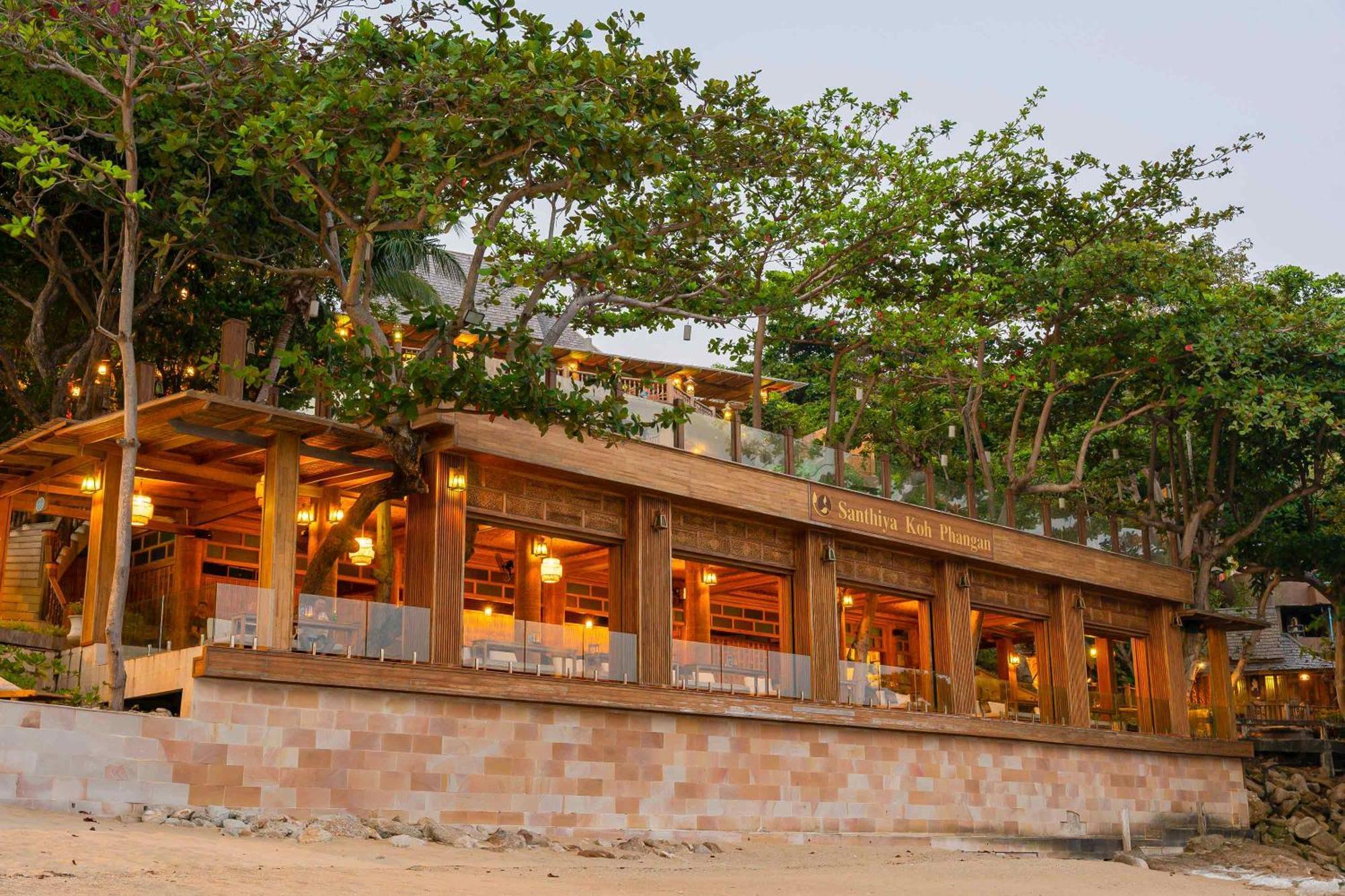 Santhiya Koh Phangan Resort And Spa Luaran gambar The Beach Club at The Cape