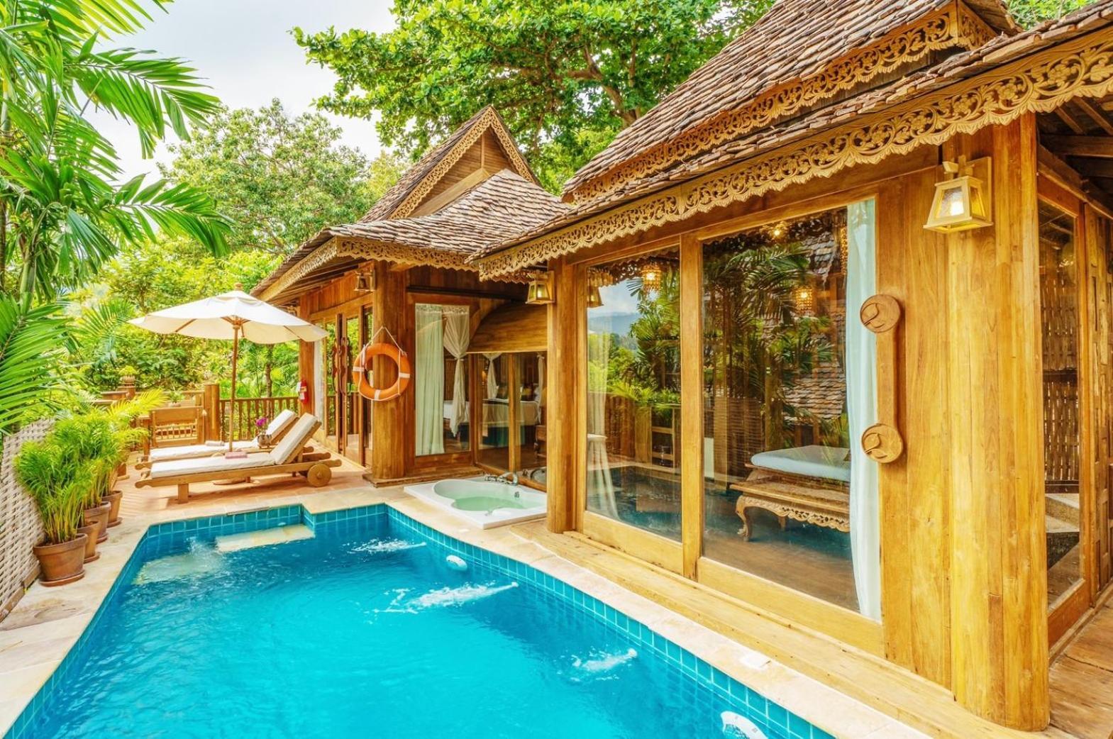 Santhiya Koh Phangan Resort And Spa Luaran gambar A pool villa at the resort
