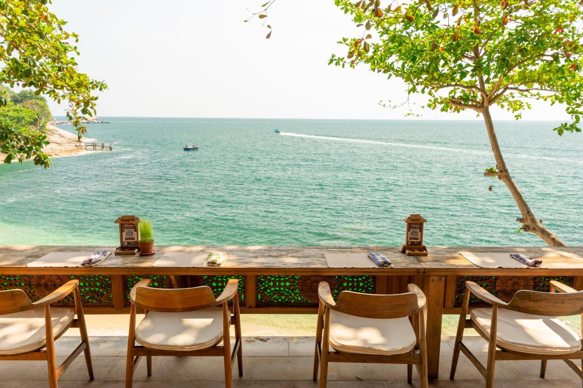 Santhiya Koh Phangan Resort And Spa Luaran gambar View from the restaurant
